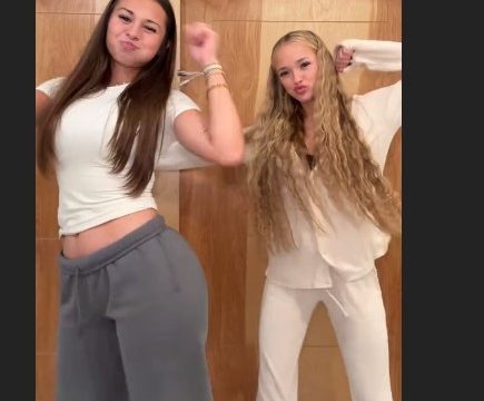 Julia Filippo Leak Video With Her Friend Sophie Rain Teasing