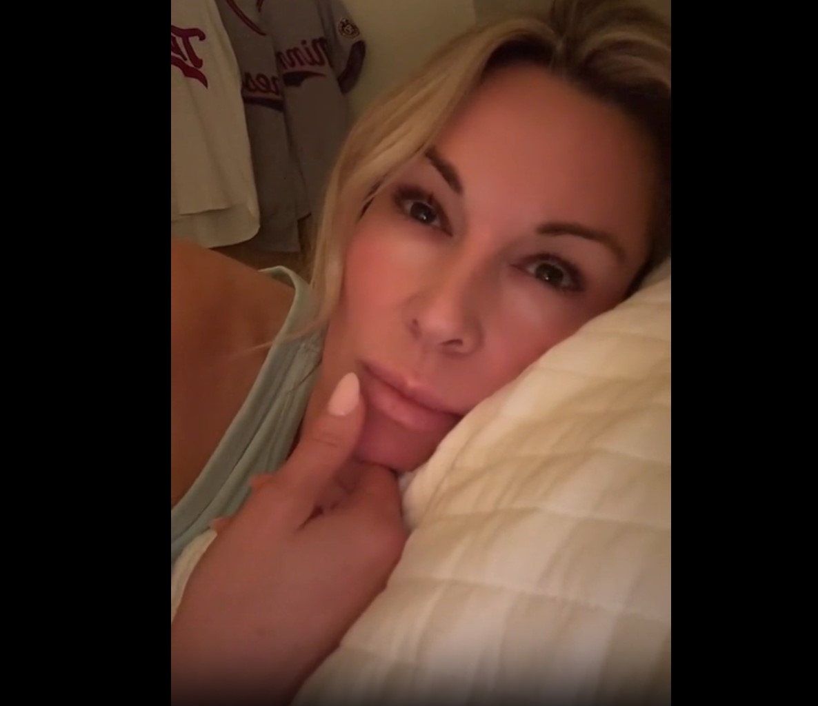 Christina Reeder Naked – Masturbation On Bed