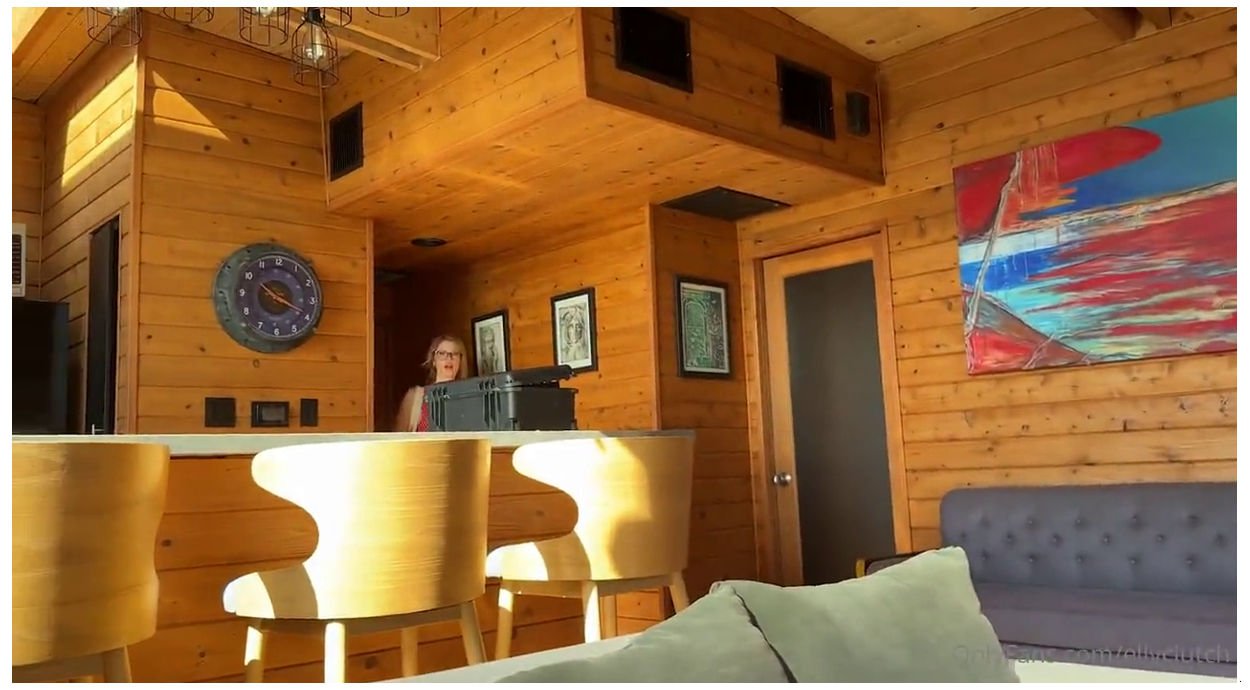 Elly Clutch – I Want You To Breed Me