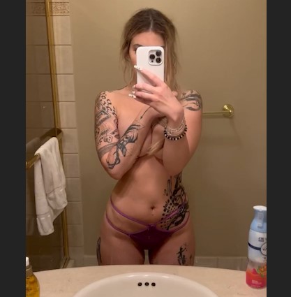 Kati Karenina Nudes Show Erotic Body